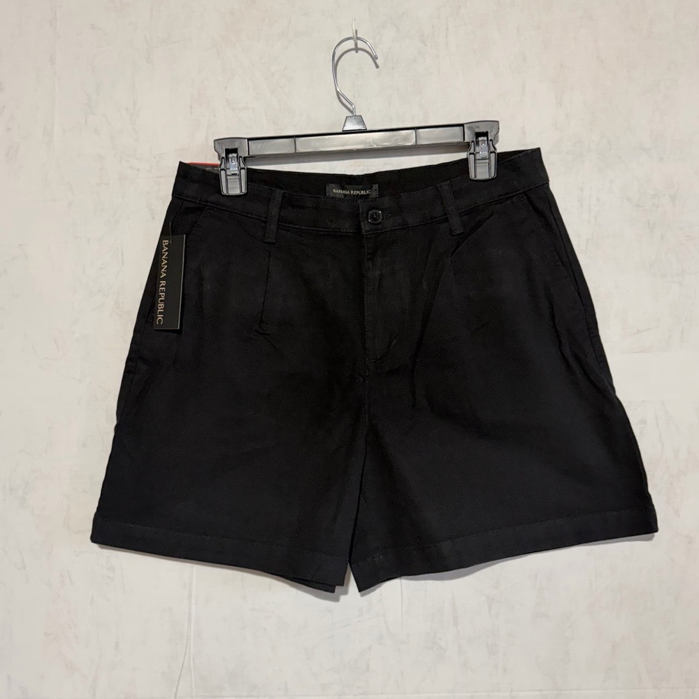 ‼️SALE Banana Republic Women's Pleat Front Chino Shorts Black 5” Inseam, Size 8